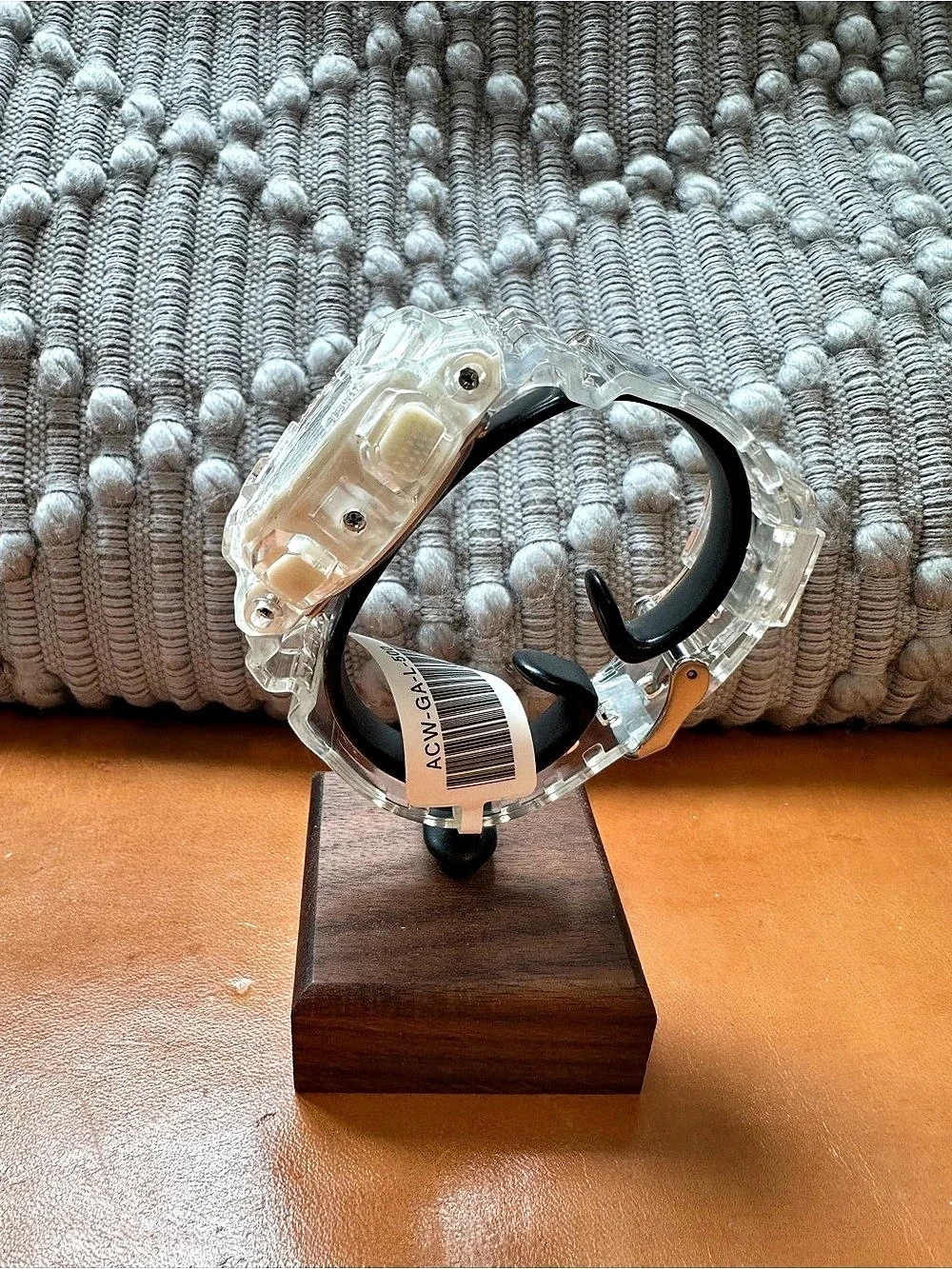 Invicta activa cyber